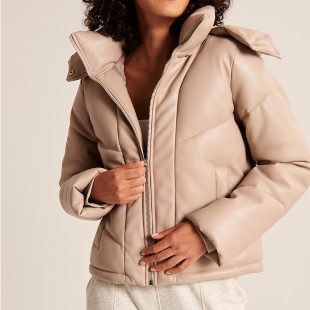 NWT Abercrombie & Fitch Vegan Leather Crop Puffer Jacket Beige M - Picture 9 of 12
